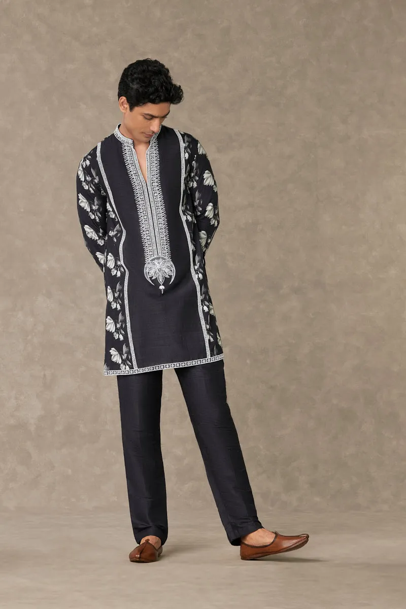 Black Chaand Kurta Set