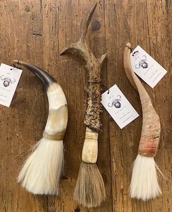 Decorative Horn Brush