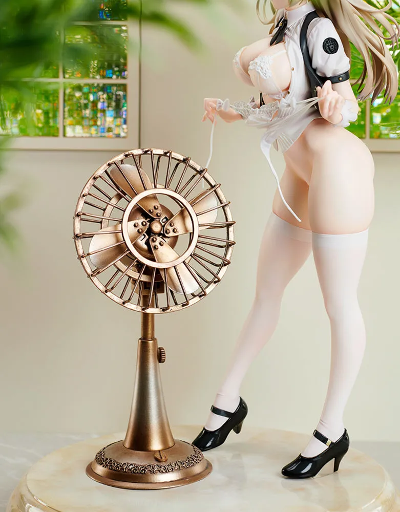 Elle 1/5 Scale Figure